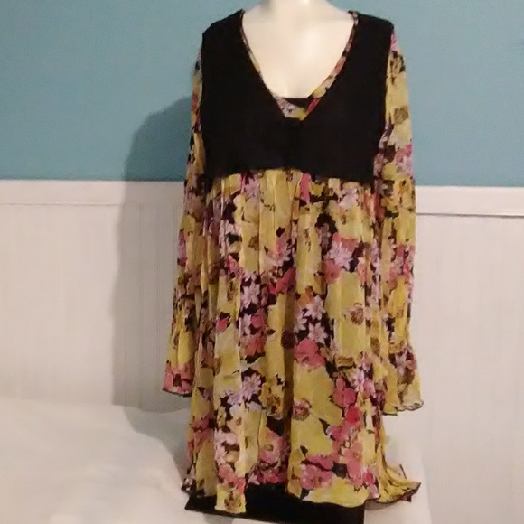 Free People Dresses & Skirts - FINAL SALE Free People Midi Dress. Size XS
